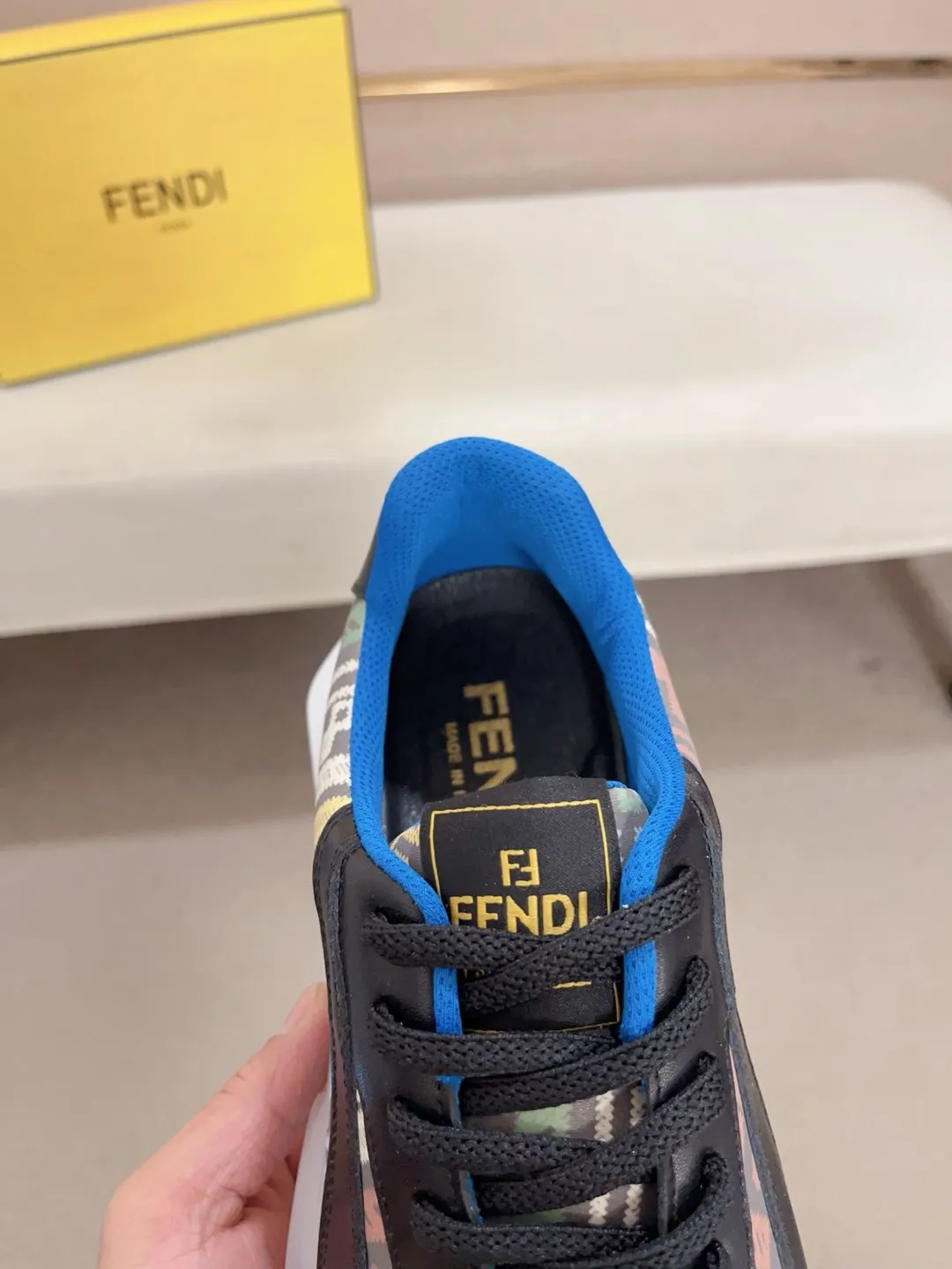 Men's shoes 💰 462💰 (fendi) New style 👊🏻 upper 🇮🇹 imported cowhide fabric 🇩🇪 lining imported sheepskin lining. The original outsole is molded to highlight the identity of every man, and the upper foot is elegant and stable🚶🏻🚶🏻The high-end custom counters reproduce the original version📯No matter the wind or rain, the shoe last remains unchanged and can withstand the verification of time🔍️,🔵 Size: 38-44